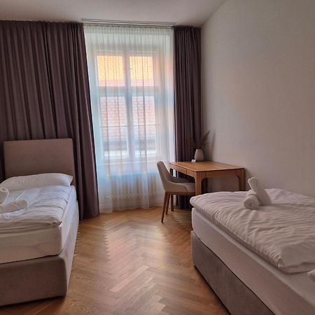 ברטיסלאבה Laurinska 1 Apartments מראה חיצוני תמונה