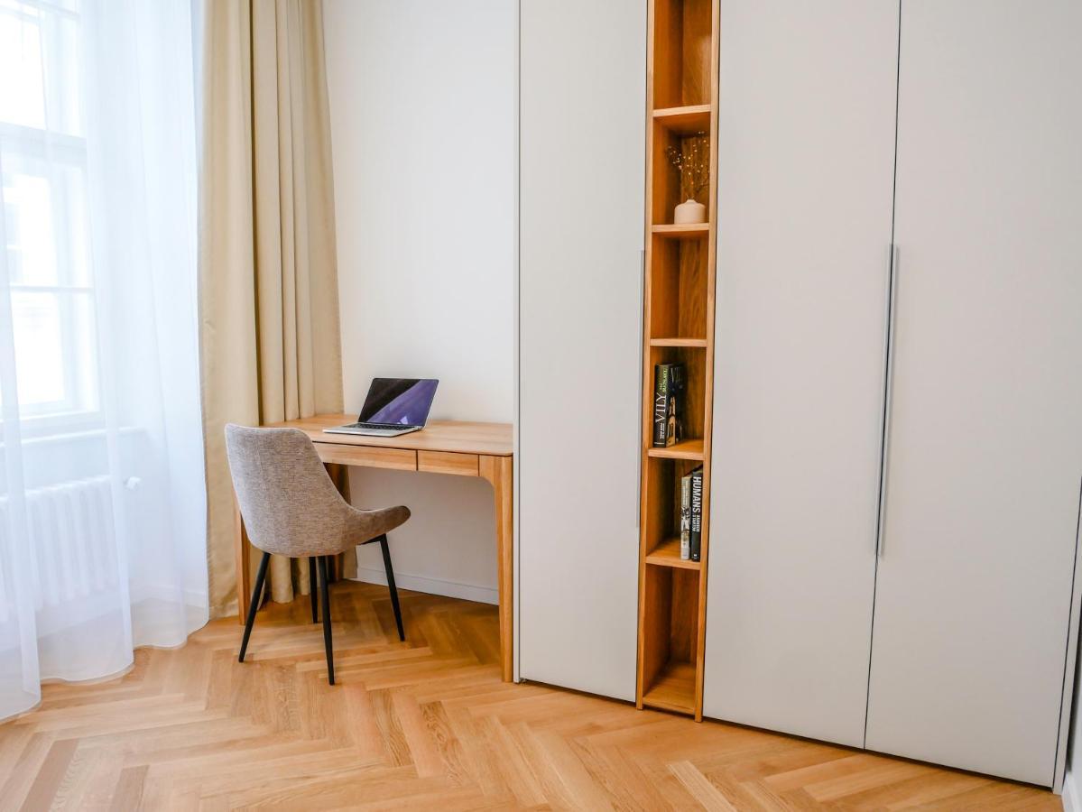 ברטיסלאבה Laurinska 1 Apartments מראה חיצוני תמונה