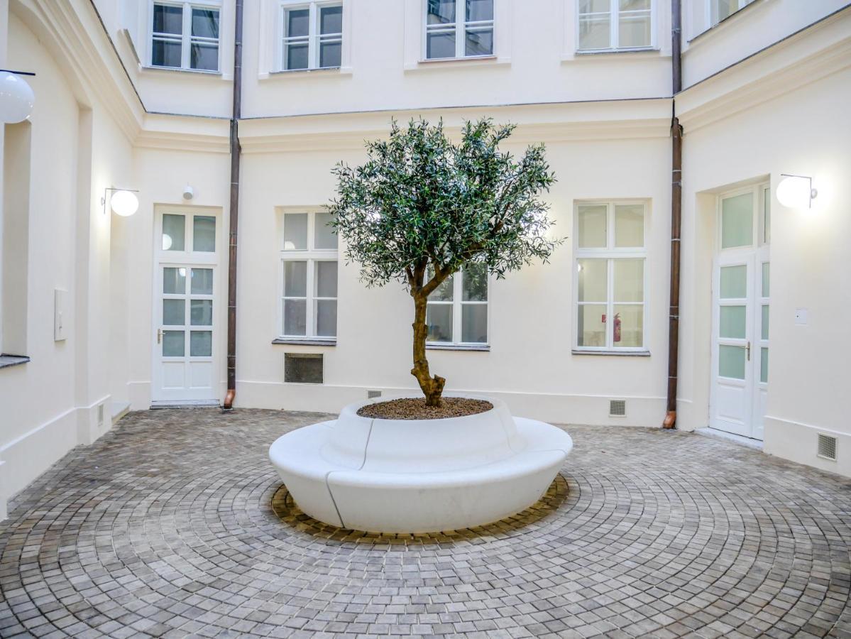 ברטיסלאבה Laurinska 1 Apartments מראה חיצוני תמונה