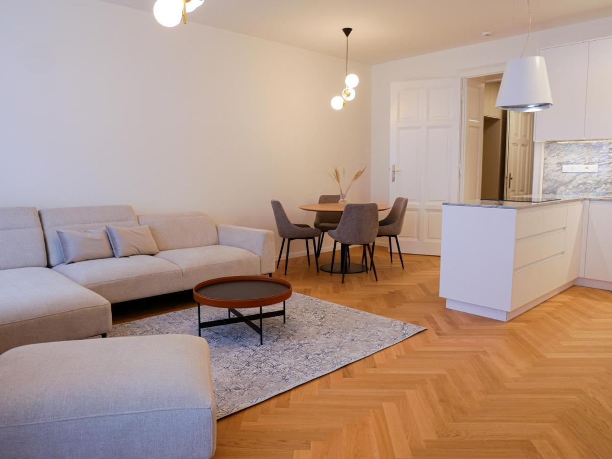 ברטיסלאבה Laurinska 1 Apartments מראה חיצוני תמונה